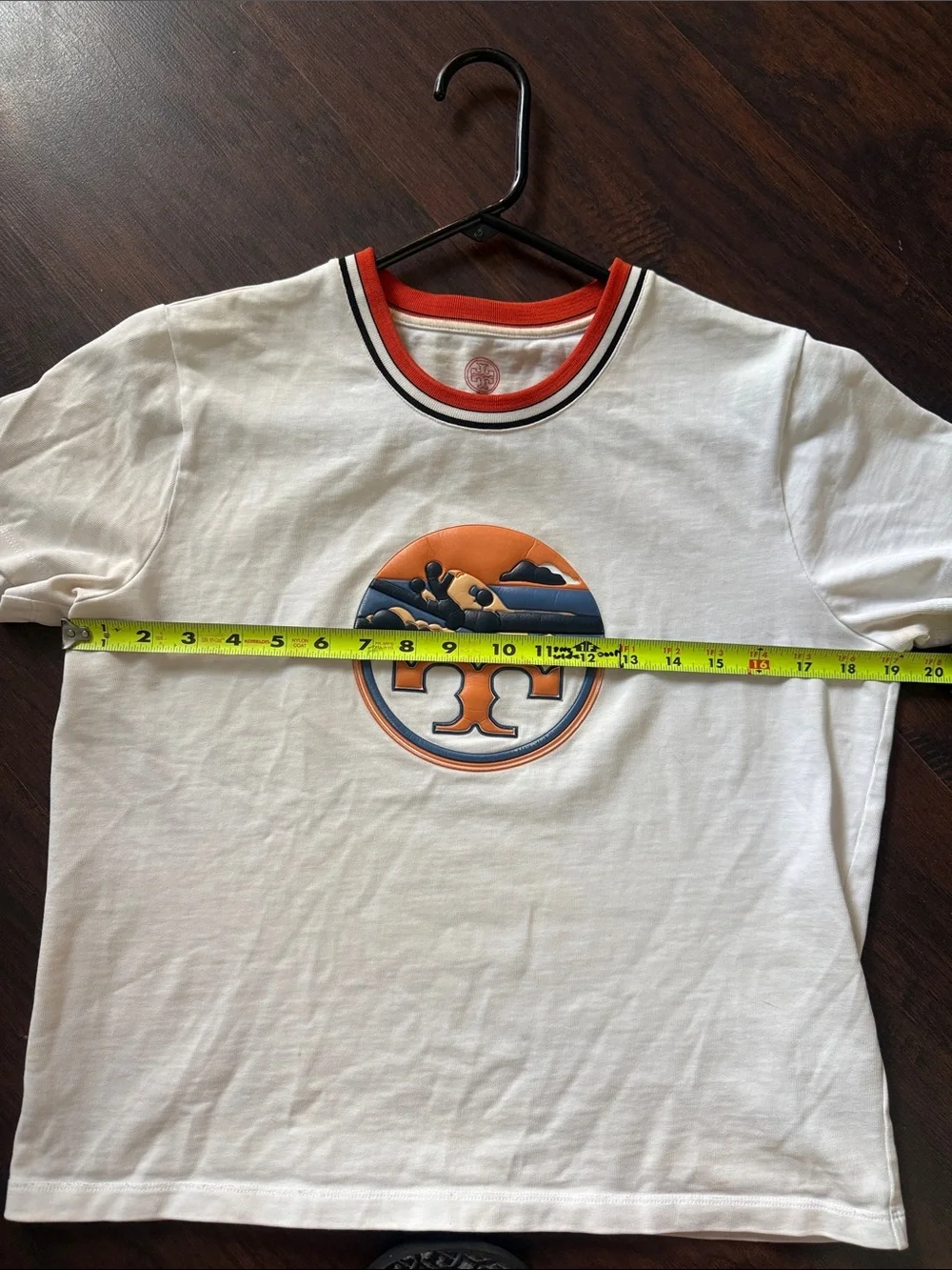 Tory Burch White Graphic Logo Ringer T-Shirt size large